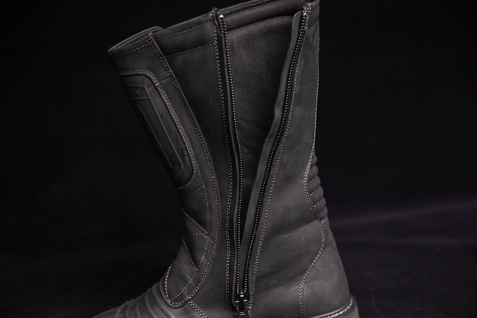 Icon Elsinore 2 boots black