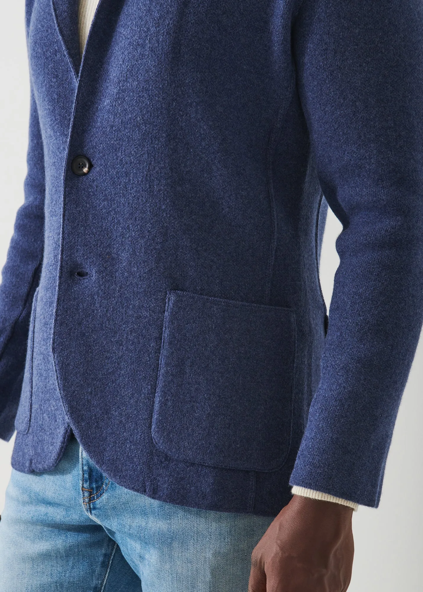 ITALIAN CASHMERE TWO-BUTTON BLAZER