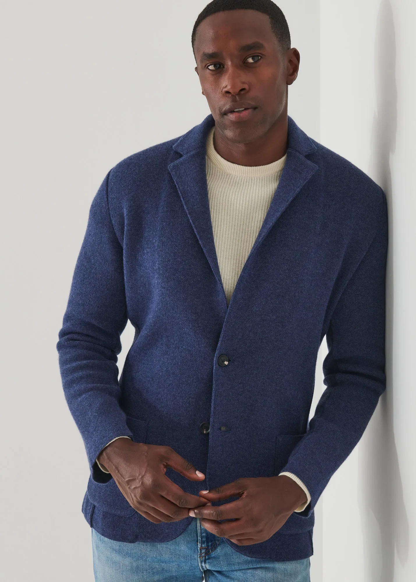 ITALIAN CASHMERE TWO-BUTTON BLAZER