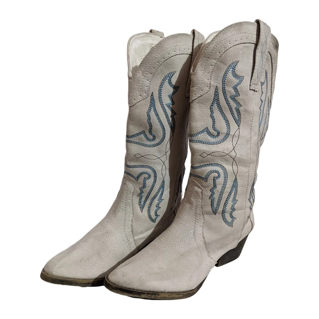 MV82# Classic Cowboy Boots