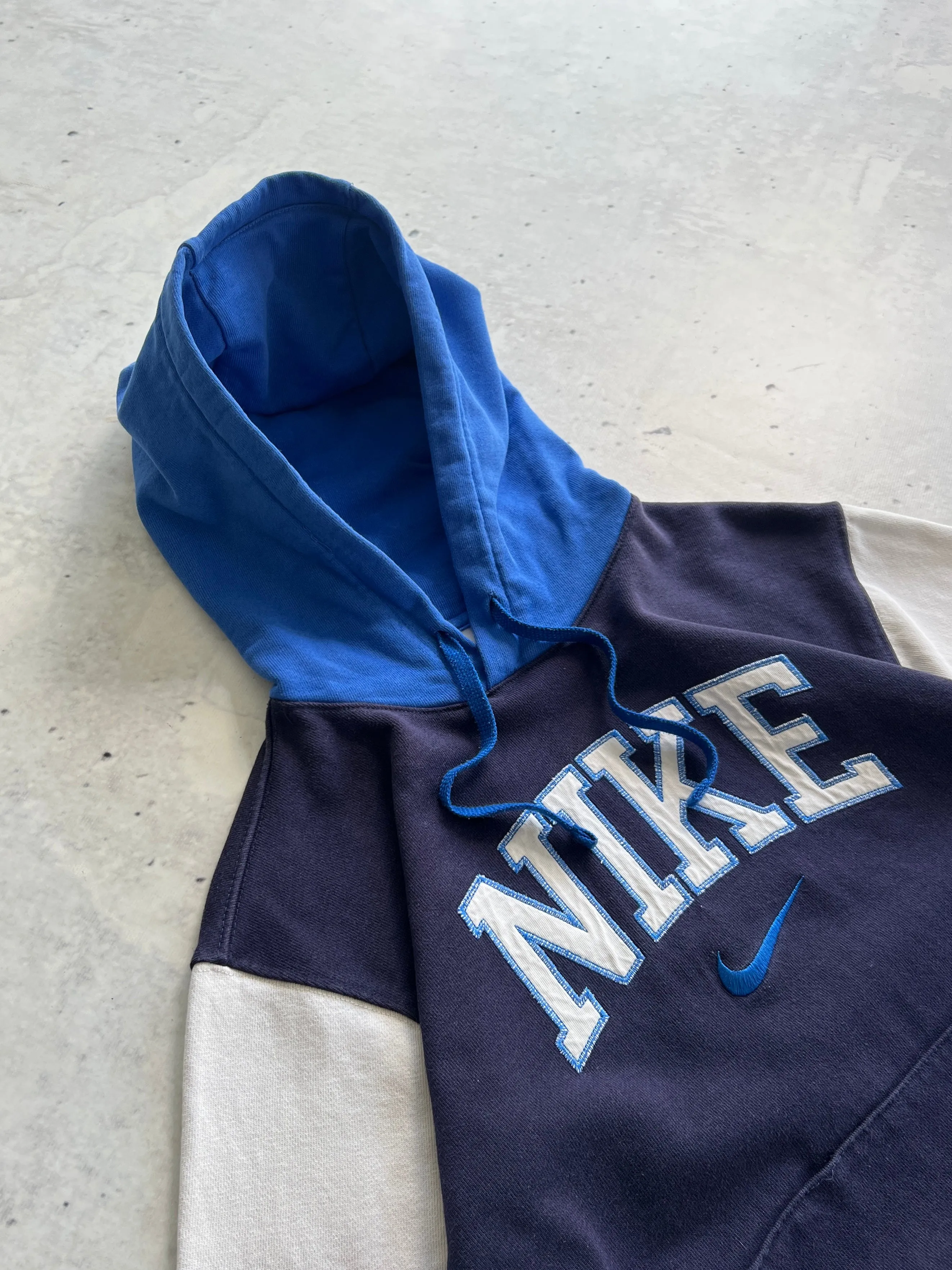 Nike embroidered Spell Out Pullover Hoodie (S)