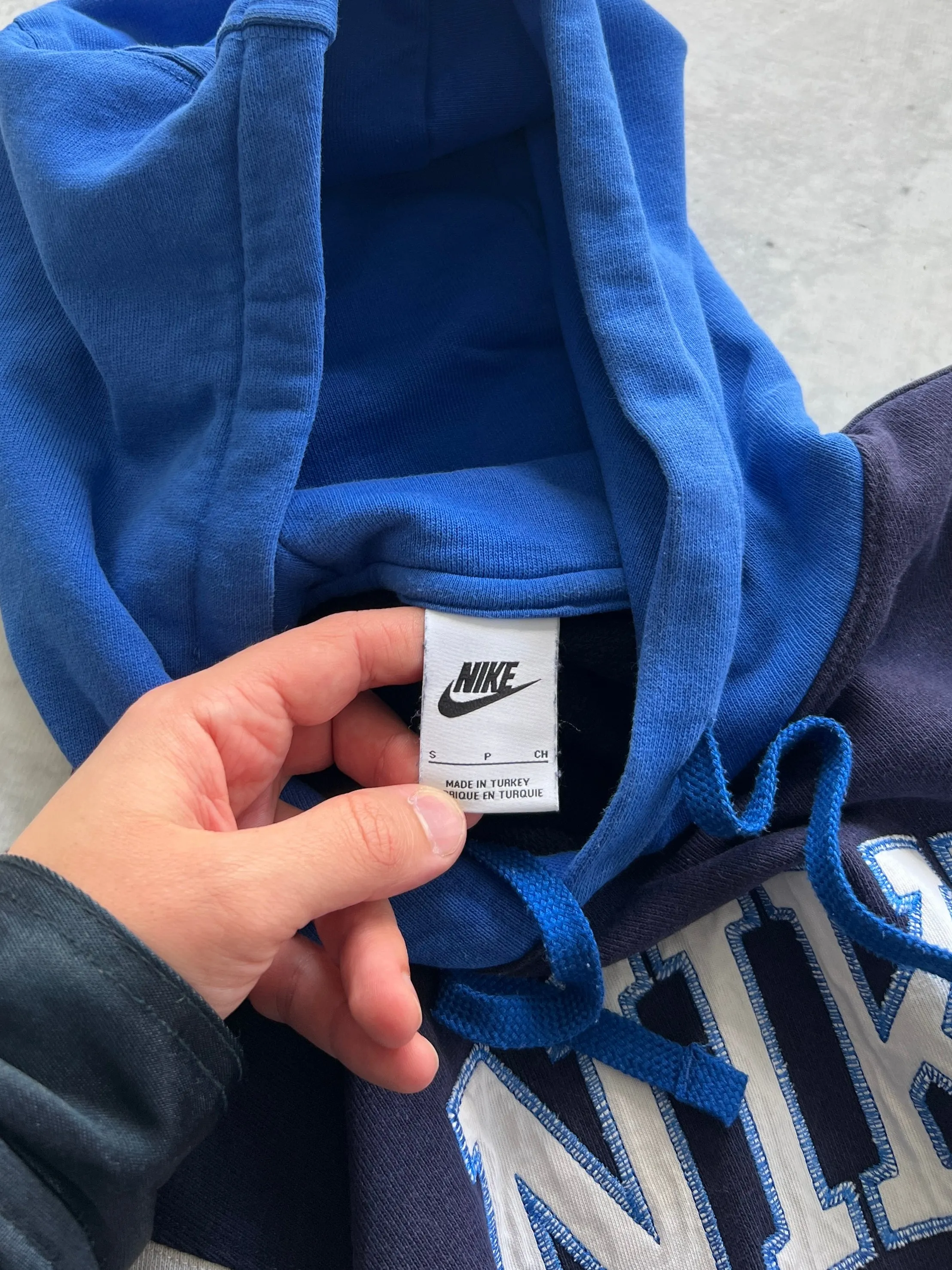 Nike embroidered Spell Out Pullover Hoodie (S)